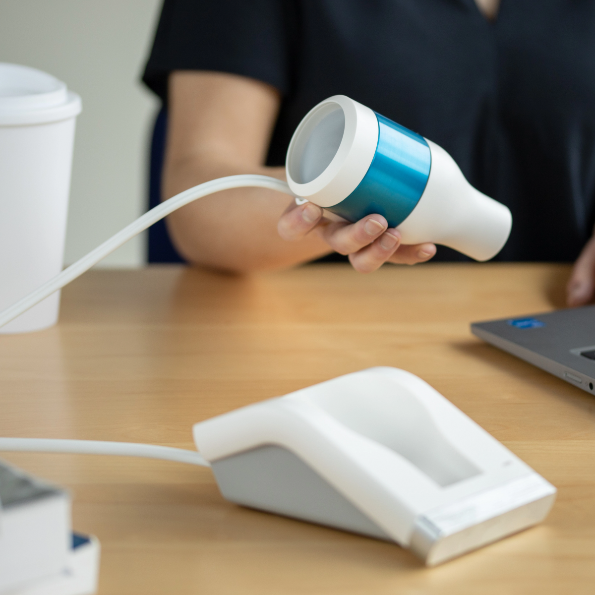 Spiromètre de bureau PNEUMOTRAC 6800 avec logiciel